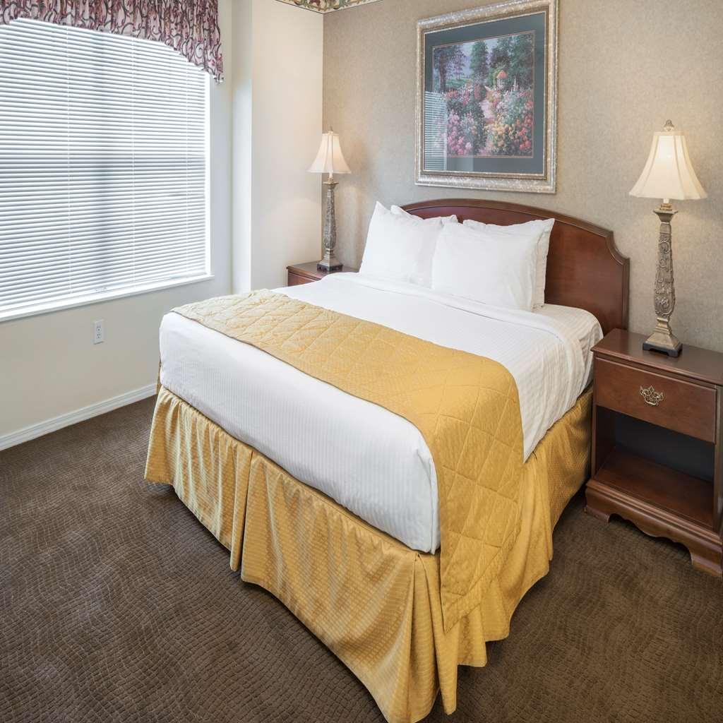 The Suites At Fall Creek Branson Room photo